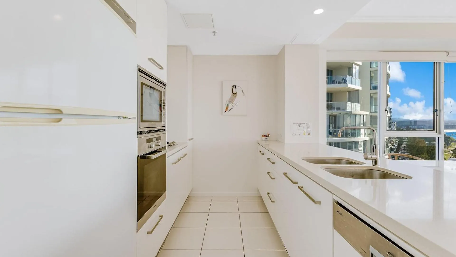 Reflections On The Sea Unit 1501A Daire Gold Coast