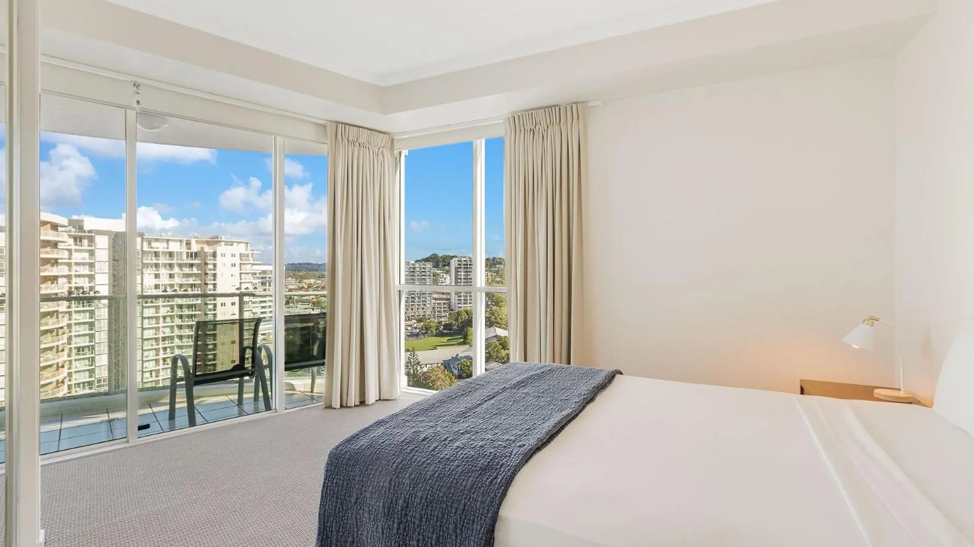 Reflections On The Sea Unit 1501A Daire Gold Coast